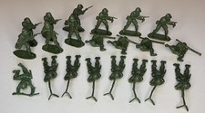 Vintage Lot Of 21 Army Men Green Plastic US Marines 6 Poses 2