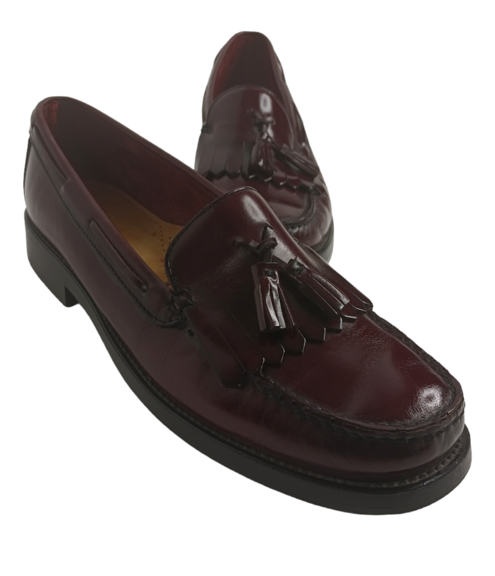 G.H. BASS & CO. Men display picture 1