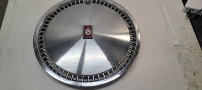 Oldsmobile Cutlass Ciera hubcap 1983-1988 fits 14 inch wheels 22520653