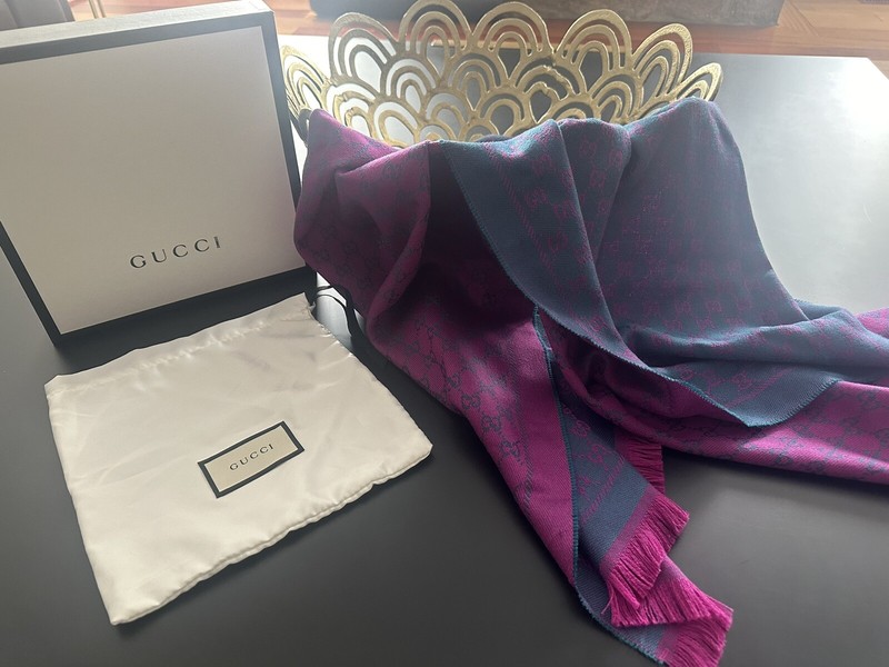 Gucci Wool Dual Color Long Women’s Scarf