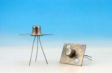 2x SFT131 Military Germanium Transistors Ge PNP 20V 500mA 750Khz 550mW 70Hfe