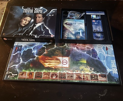 The X Files Gaming Bundle PC 1998 And VHS 1997 - Picture 8 of 9