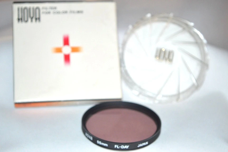 Hoya 55 mm FL-Day Screw-In Filter with Case and Box Made in Japan (S-108) - Image 2 of 3