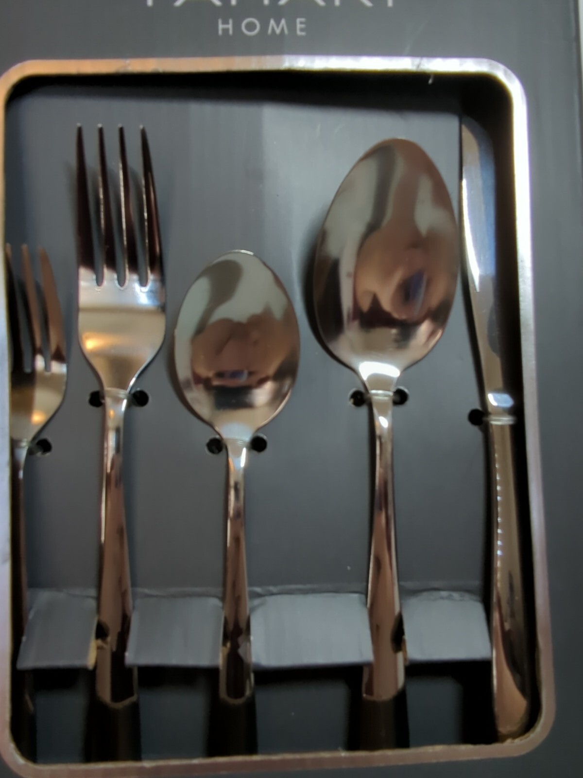 Tahari Home Flatware Set 20pc Set. Brand New Stainless Steel eBay