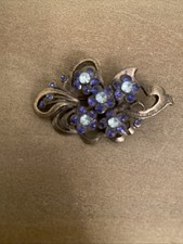 Vintage Blue Rhinestone Floral Brooch Brass Tone Filigree Mid Century Pin
