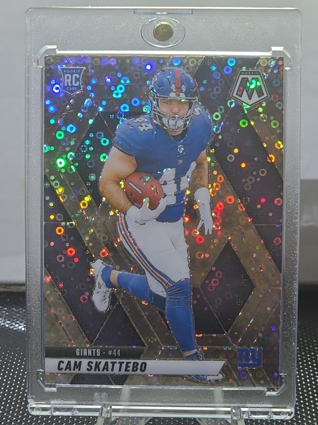 2025 Panini Mosaic No Huddle Disco Cam Skattebo #305 Rookie RC Giants