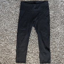 Athleta Women's Capri Leggings Size Small Black Inner pocket