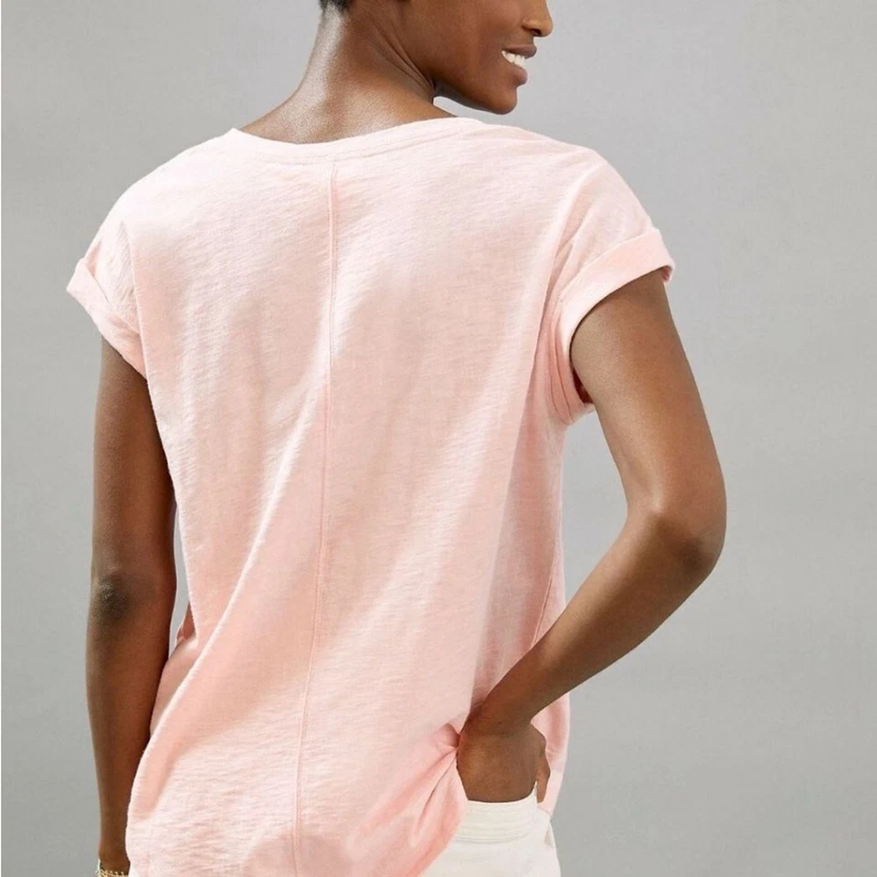 Camiseta con gráfico de melocotón Anthropologie Foto 3 de 4