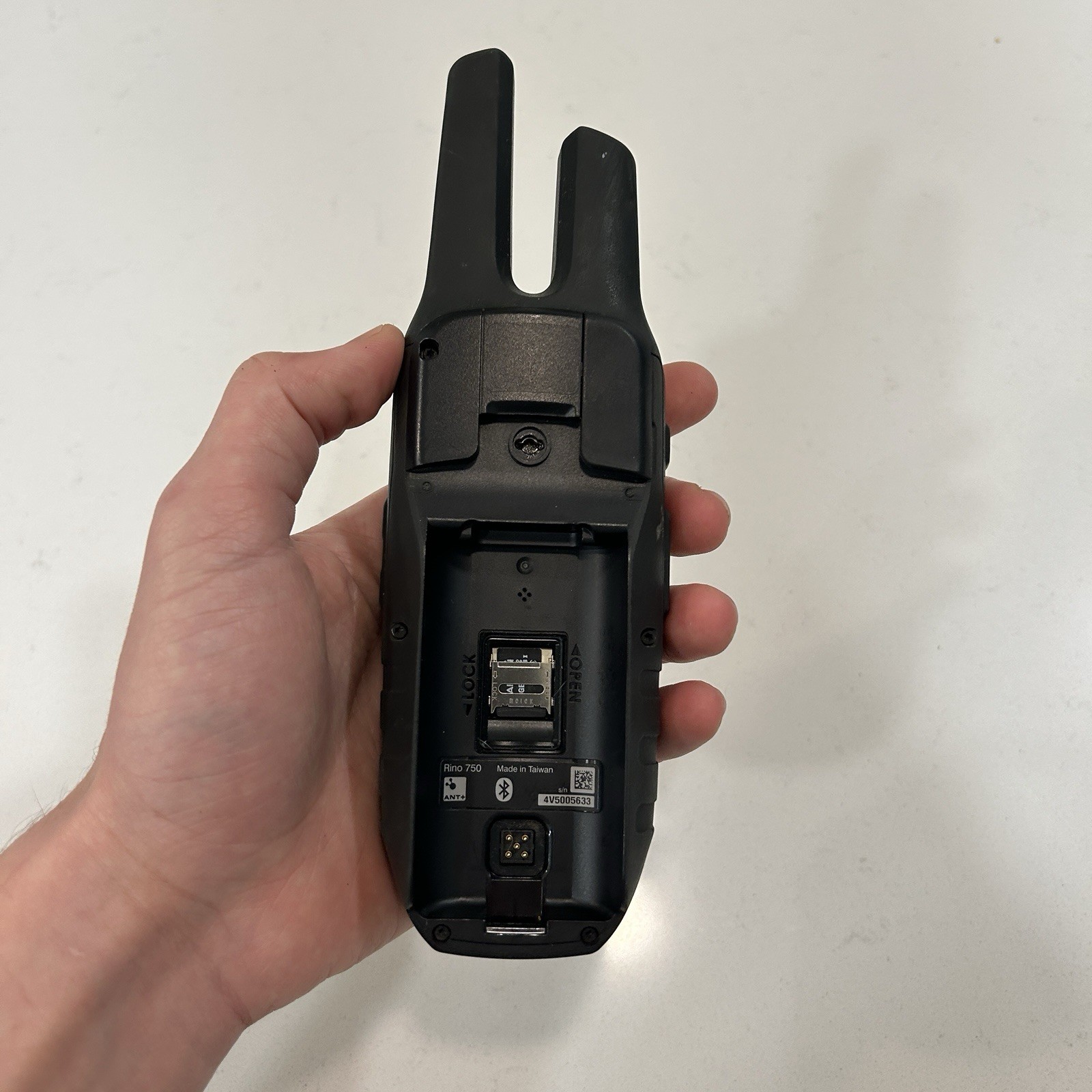 Garmin Rino 750 Rugged Handheld 2-Way Radio/GPS Navigator