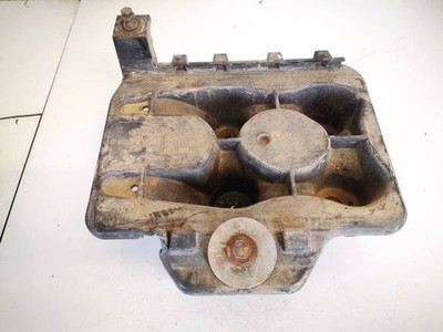 1j0804373a Batterie gedrückt halten  Volkswagen Golf DE2444745-56