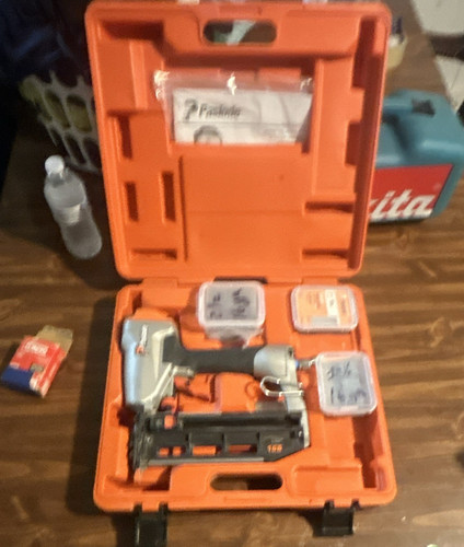 Paslode T250S-F16P 16 Gauge Straight Finish Nailer, MPN 615500