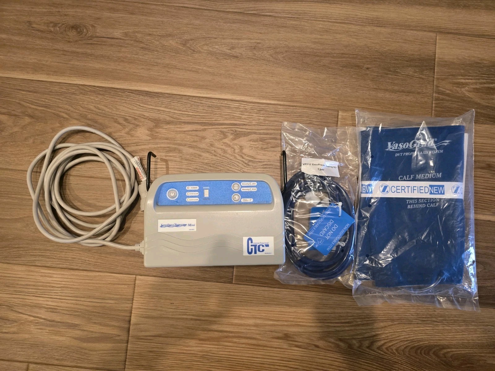 VasoPress Mini Supreme DVT Pump VP500DM with New Tubing & Medium Calf Garment