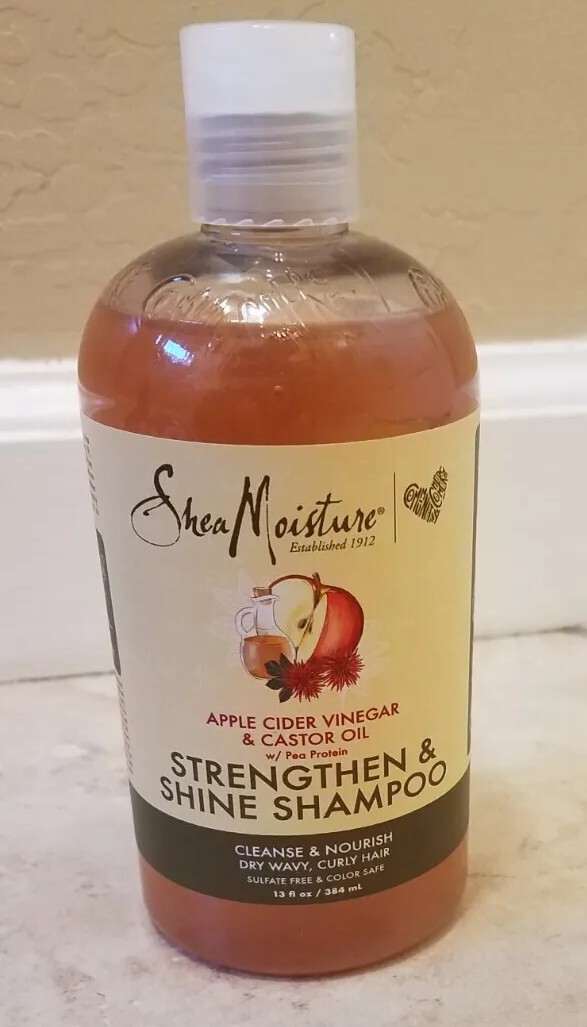 Shea Moisture Apple Cider Vinegar Castor Oil Strengthen & Shine Shampoo