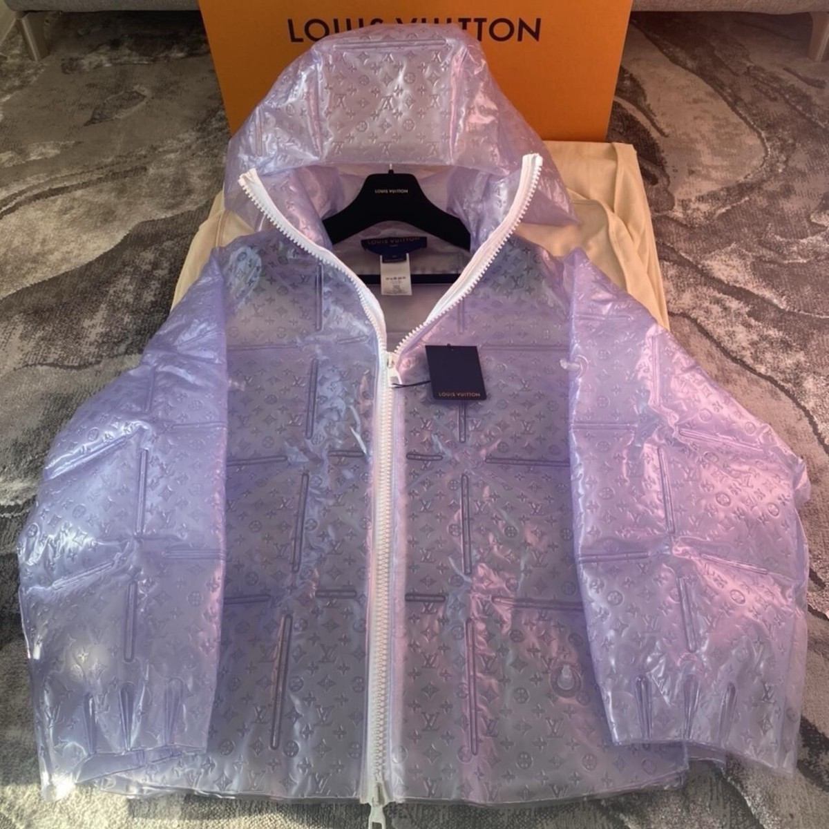 Louis Vuitton puffer jacket Monogram inflatable Blouson Size 50 Medium New