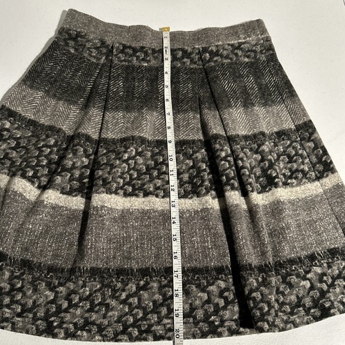 Gray Soft skirt size medium ARYEH design - Picture 8 of 19
