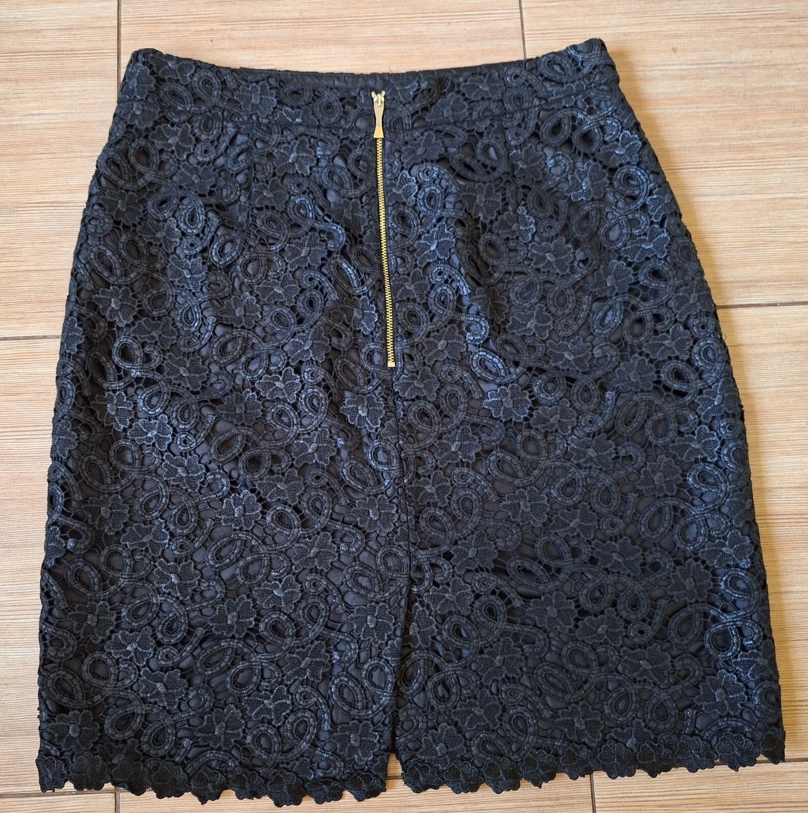 Gonna donna Kate Spade foderata in pizzo taglia 10 M (W30) ottime condizioni.