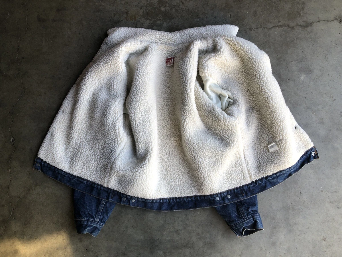 Vintage Levi's Sherpa Denim Jacket sz 44 L Blue Made in USA