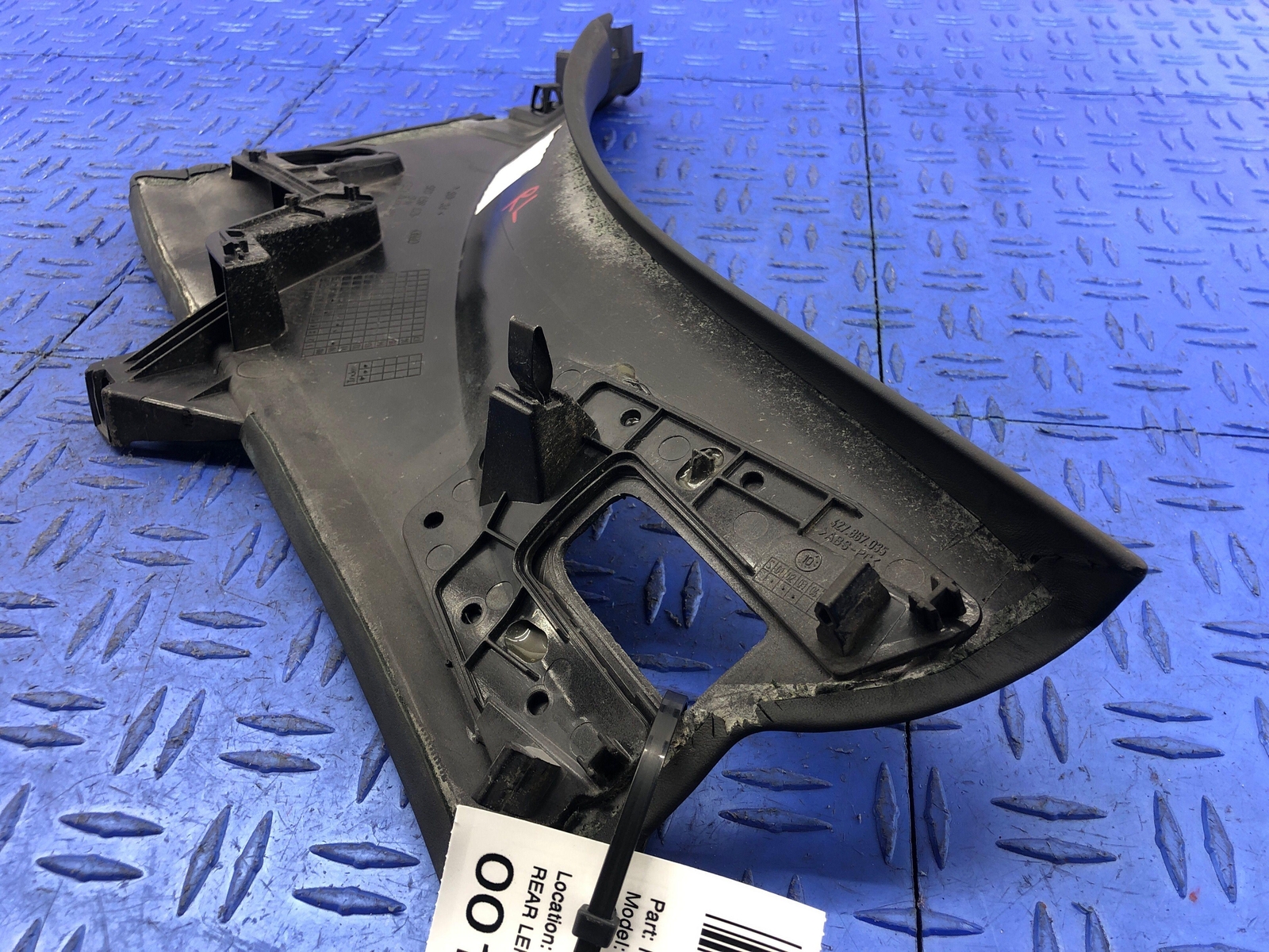 2008-2015 AUDI R8 REAR LEFT LOWER QUARTER PANEL TRIM COVER BLACK 427867035 OEM
