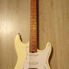 East Coast Solid Body Electric Guitar 6-String Right-Handed Cream