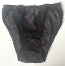 Intimate Fashions by Teri Black Lace Panty Size 8 w Clasp on Each Side 722XD New