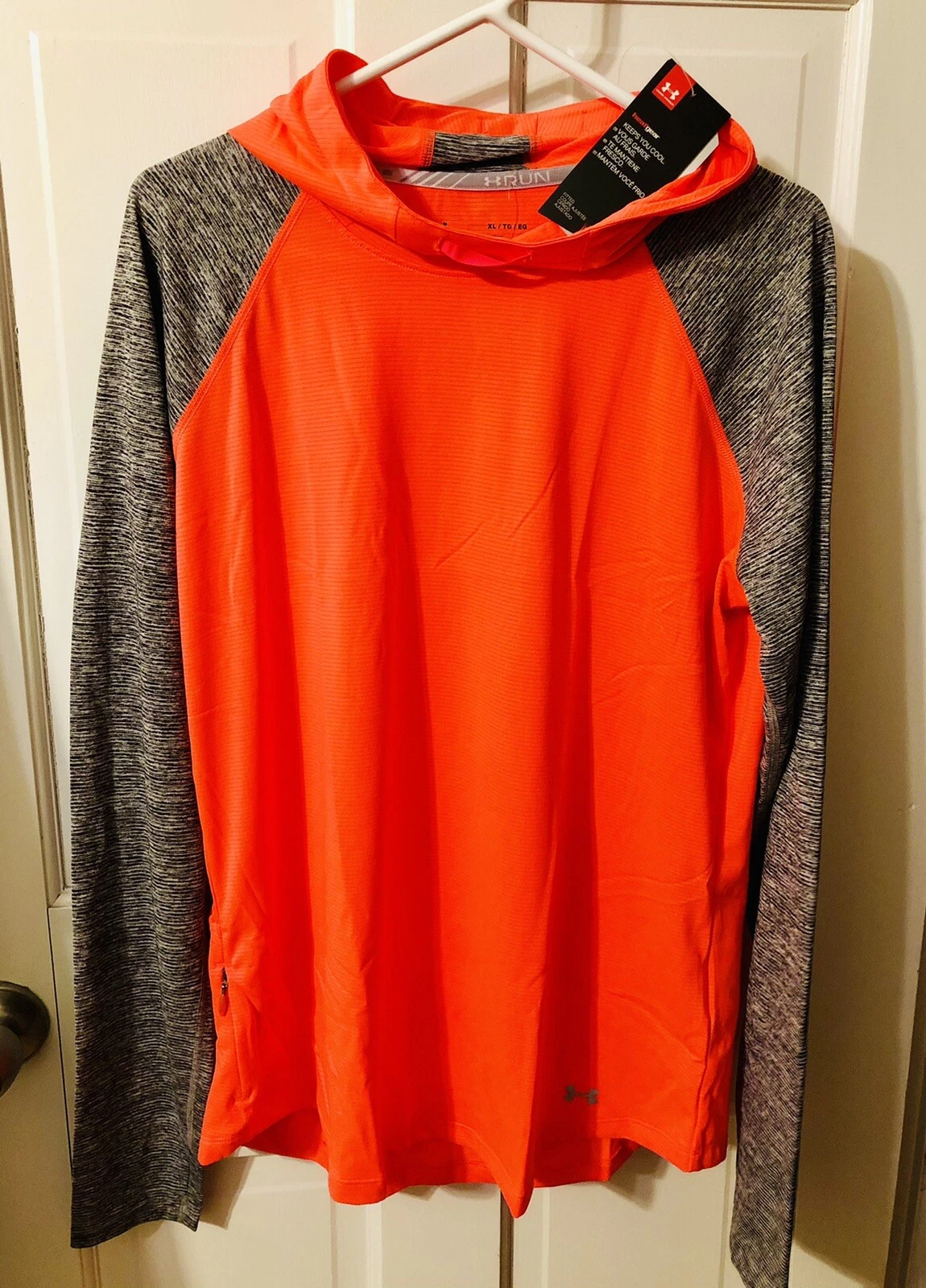 Under Armour MSRP $54 HEATGEAR Reflective RUN Lightweight Hoodie SIZE XL WOMEN'S