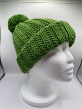 Handmade Crochet Beanie with Pom, Green Color, Unisex Hat.