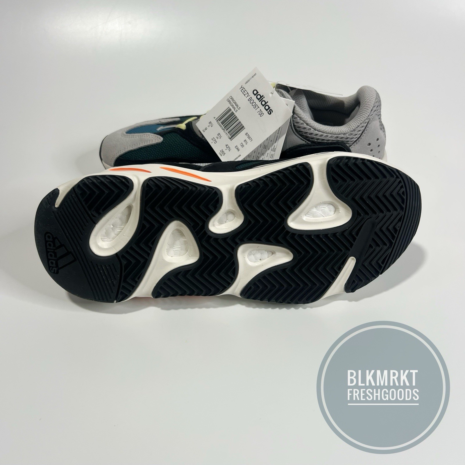 adidas Yeezy Boost 700 Wave Runner Solid Grey B75571 Size 9 thumbnail 7