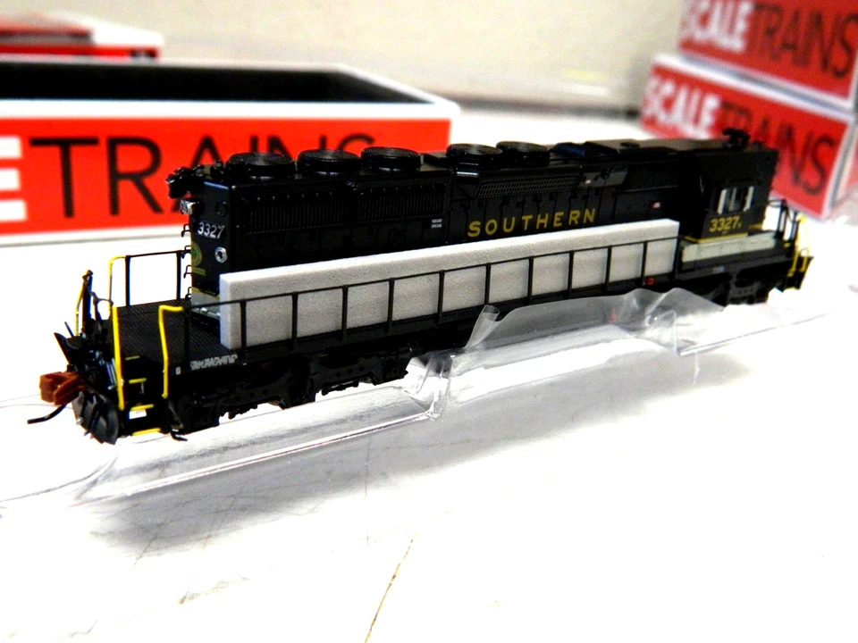 N,Scale Trains SXT33817, SRR SD40-2,hi-hood, DCC, Snd, TRO,#3327k,OB,papers(JDH) - Image 4 of 4