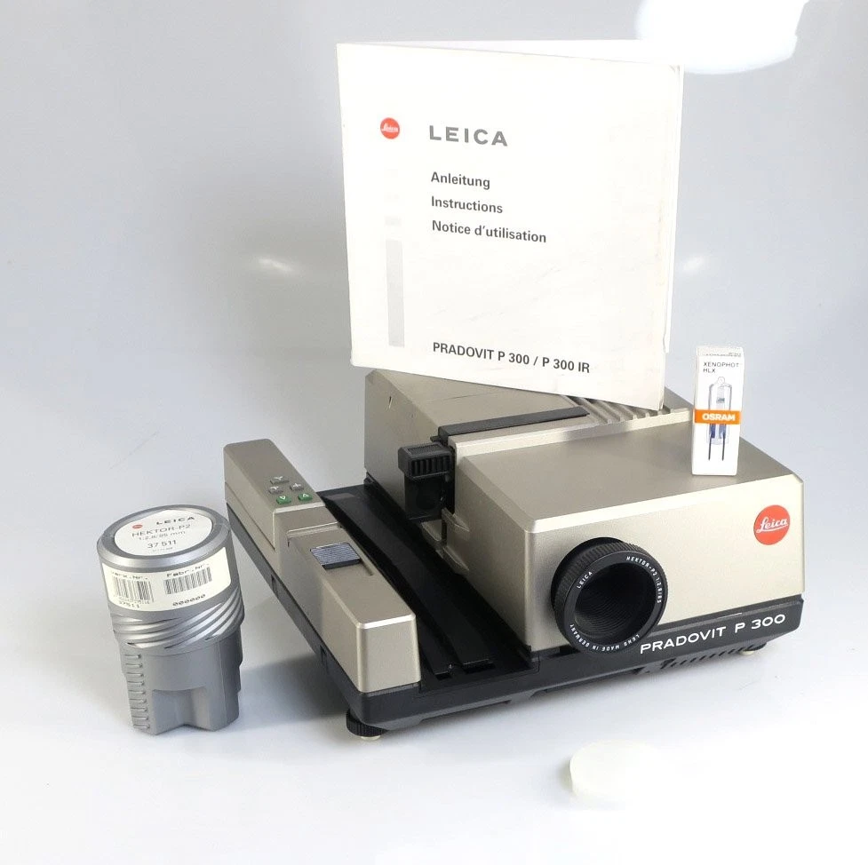 PROJECTEUR RC LEITZ WETZLAR PRADOVIT avec télécommande et instructions