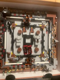 Lego Castle Chess Set 852293 complete w/ Minifigs (used) in good condition