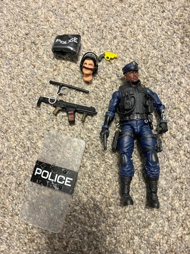 G.I. Joe Classified LEGACY POLICE OFFICER 6” Scale W/ Accessories
