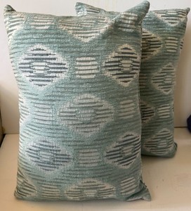 3 Tommy Bahama Decorative  Throw Pillows  White/Blue Abstract Pattern
