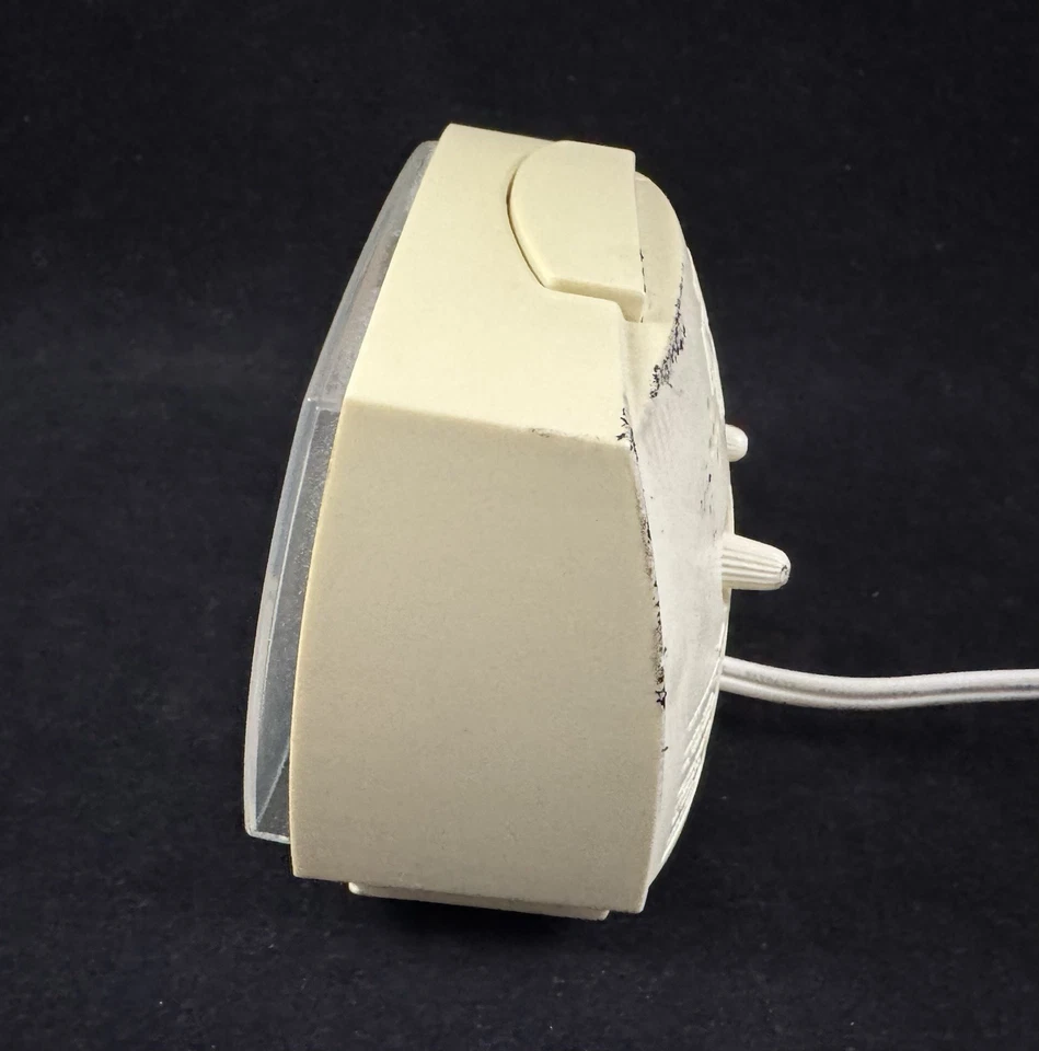 Vintage Equity 33100 Illuminated Face Electric Quartz Alarm Clock - Image 2 of 4