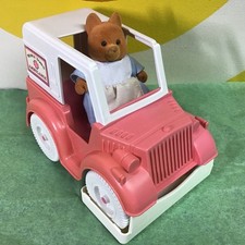 VTG Maple Town Ambulance Car + Mrs. Dog Flocked Figure Sylvanian Families 80s