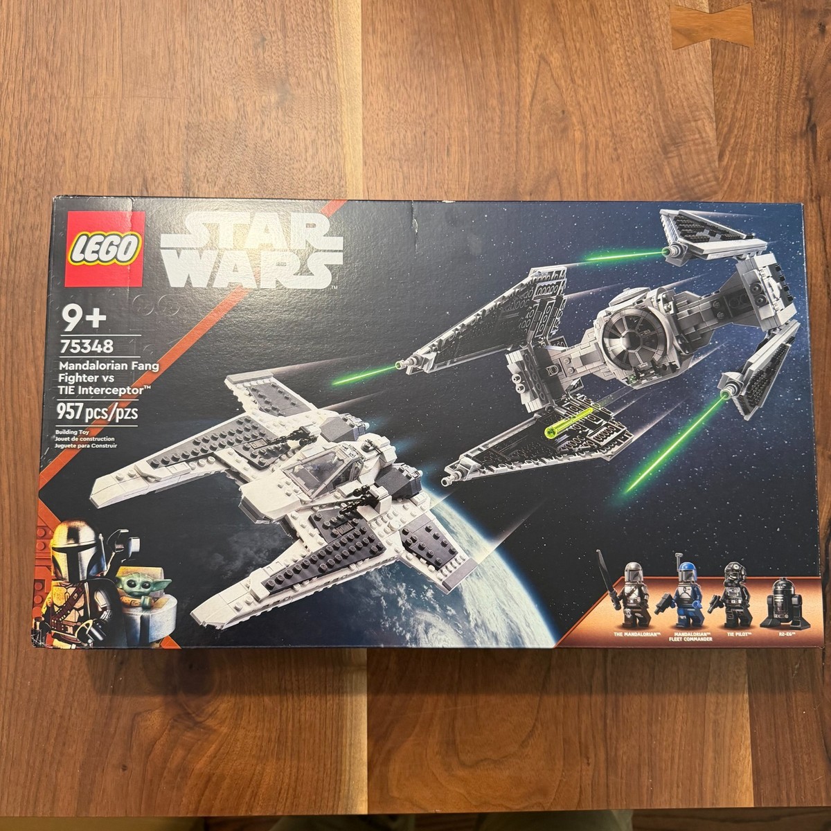 LEGO Star Wars Mandalorian Fang Fighter vs TIE Interceptor 75348