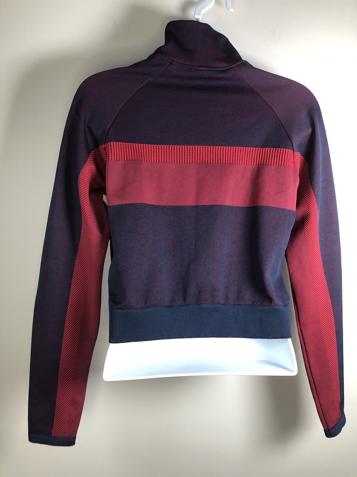 Fabletics Jacket Womens Large Red Blue Cropped Fu… - image 8