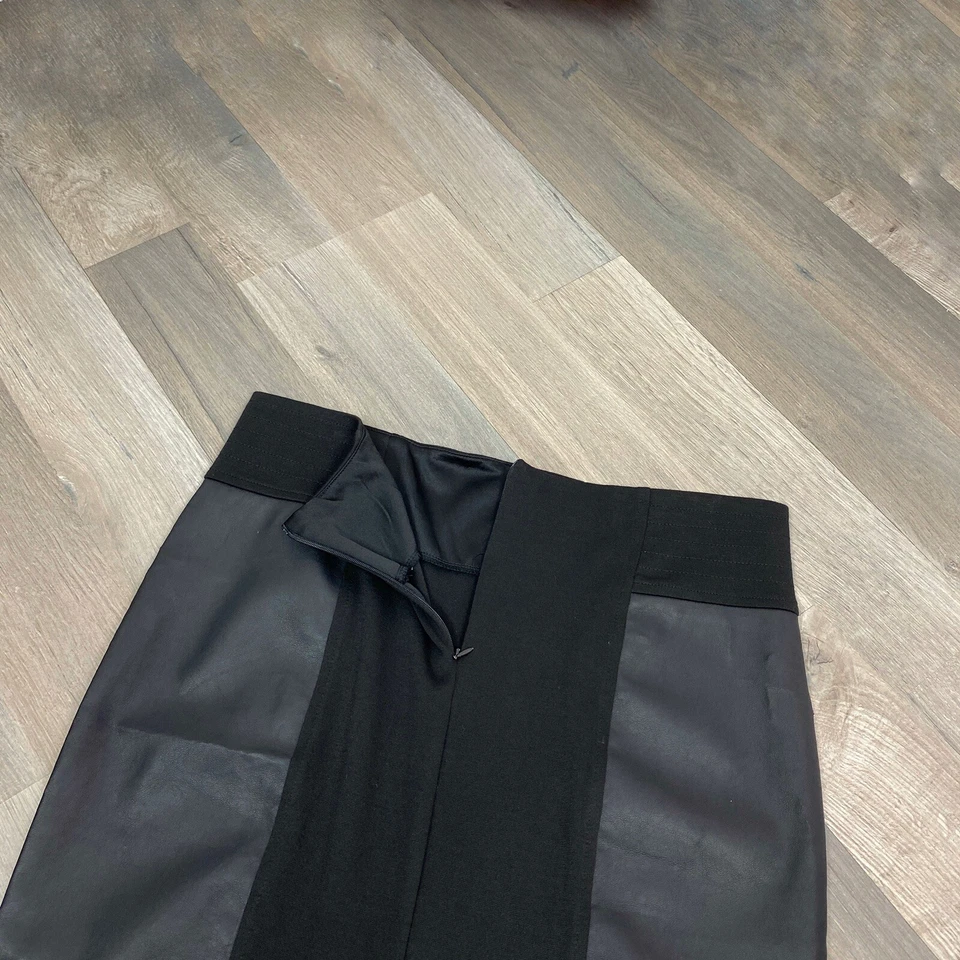 Falda lápiz con panel de cuero sintético HeartSoul para mujer junior 13 negra elástica Foto 4 de 4