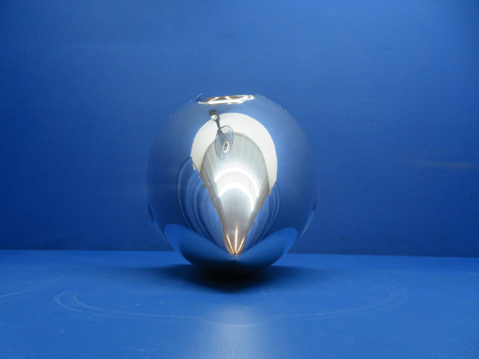 Beech A36 Bonanza Hartzell 3 Blade Spinner P/N C-3532-5P (0425-163)