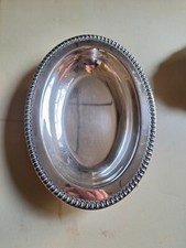 Plat de service en argent Wilcox motif bord floral #7075