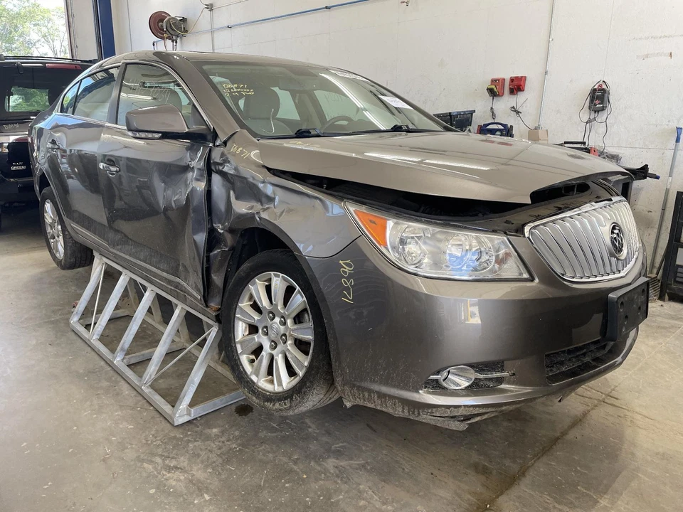 Conjunto de bomba y motor ABS usado se adapta a: montaje Buick Lacrosse 2012 grado A Foto 4 de 4