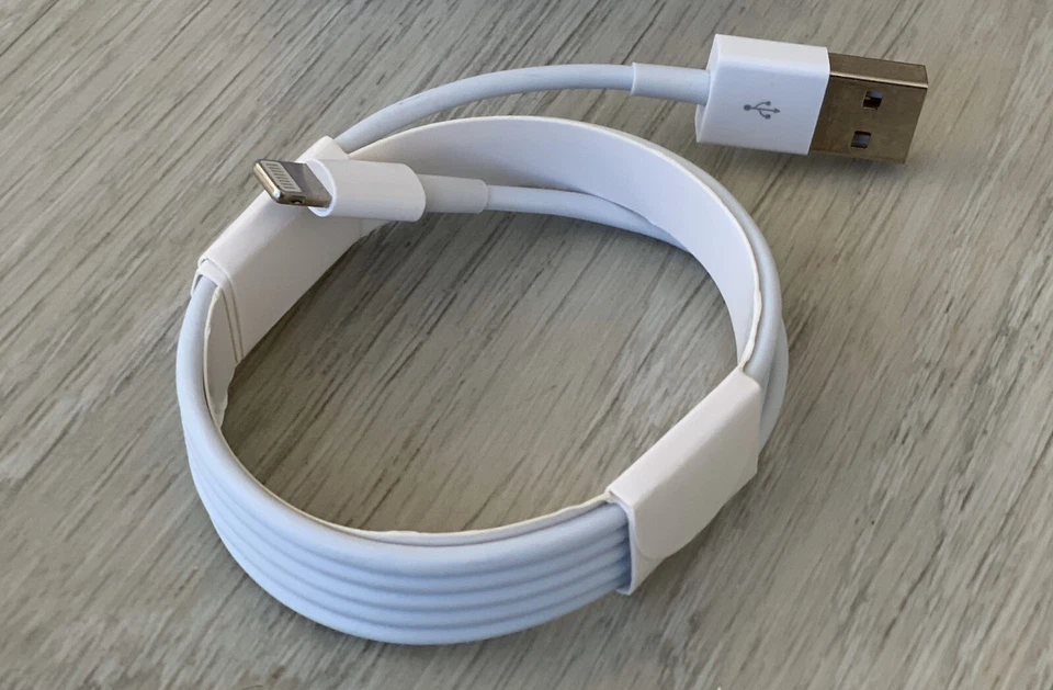 2 X Apple iPhone Chargers Cable 1M Charging Lead Lightning To USB Cable 1M Fast - Image 3 of 4