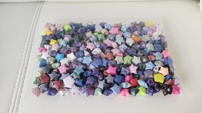 Paper Stars ca. 400 Stück Origami hangemacht Papiersterne