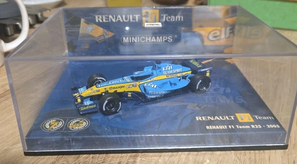 MINICHAMPS/F1 RENAULT F1 TEAM F25 - 2005 metal escala 1:43 Foto 2 de 4