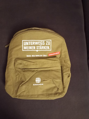 Ruchsack von der Bundeswehr  ,Neu und unbenutzt Maße ca 40x35cm