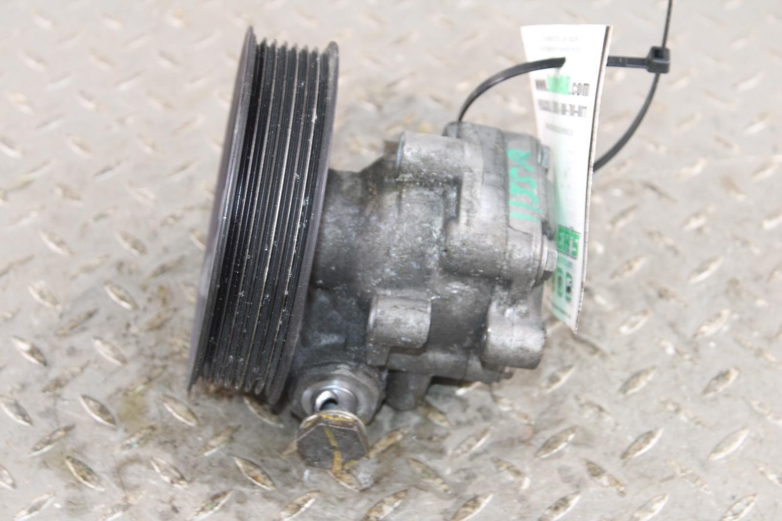 Bentley Flying Spur 2013-2018 Power steering pump