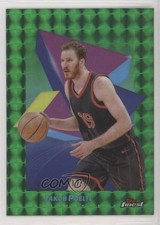 2024-25 Topps Finest Common Green Geometric Refractor /150 Jakob Poeltl #90 12ps