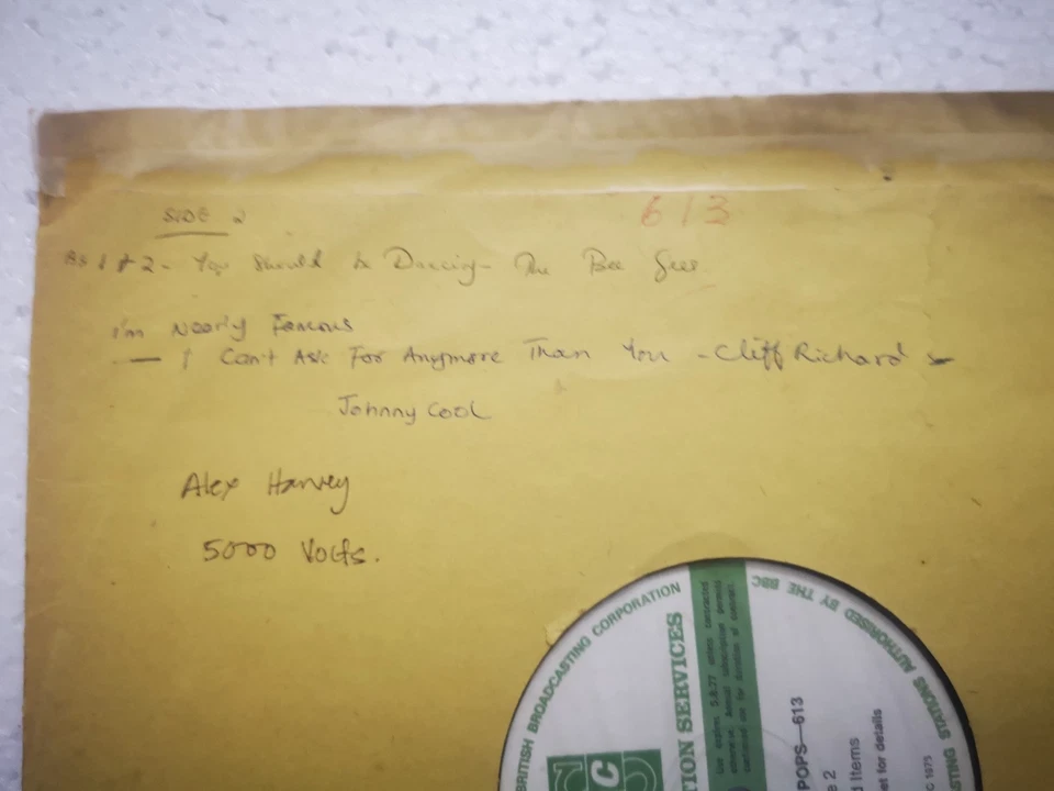 BBC TOTP # 613 Bee Gees/Cliff Richard/5000 Volts/Alex Harvey  1976 Radio LP RARE - Image 2 of 2