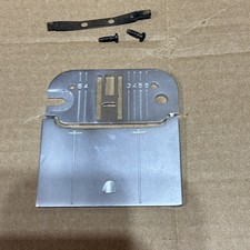 Singer Genuine Needle Throat