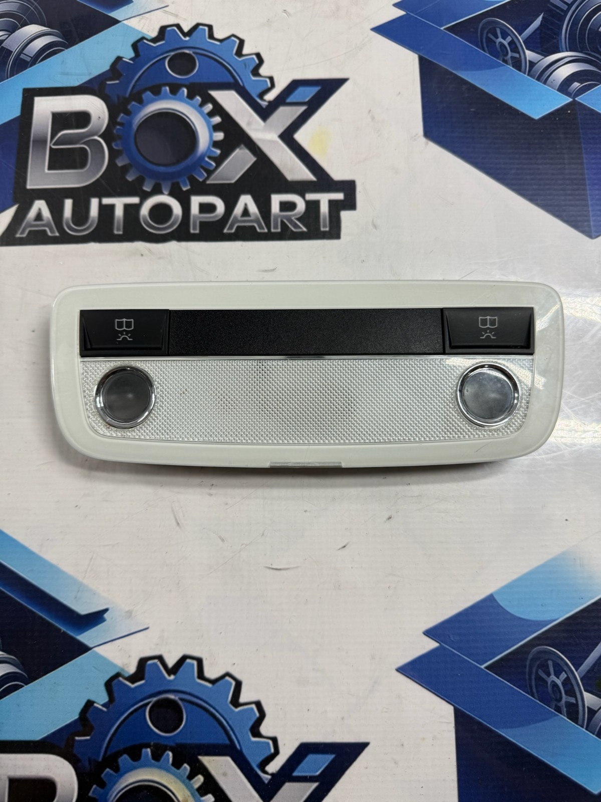 2014-2019 MERCEDES CLA250 REAR OVERHEAD INTERIOR DOME READING LIGHT OEM
