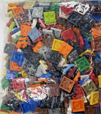 LEGO Assorted Colors 2x2 Plate Lot 9 Ounces Hundreds Of Plates - FREE SHIPPING